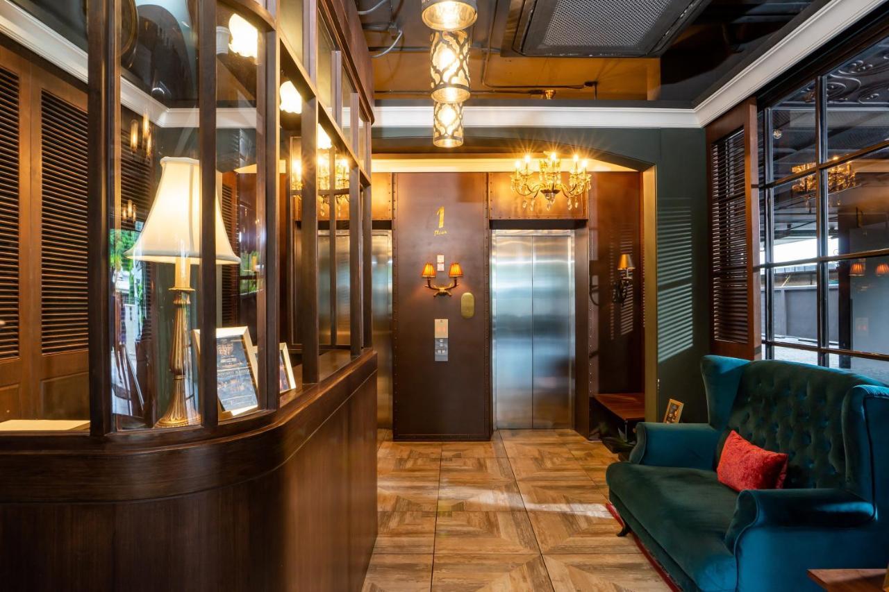 The Coach Hotel Sukhumvit - Asok Bts Bangkok Exterior photo