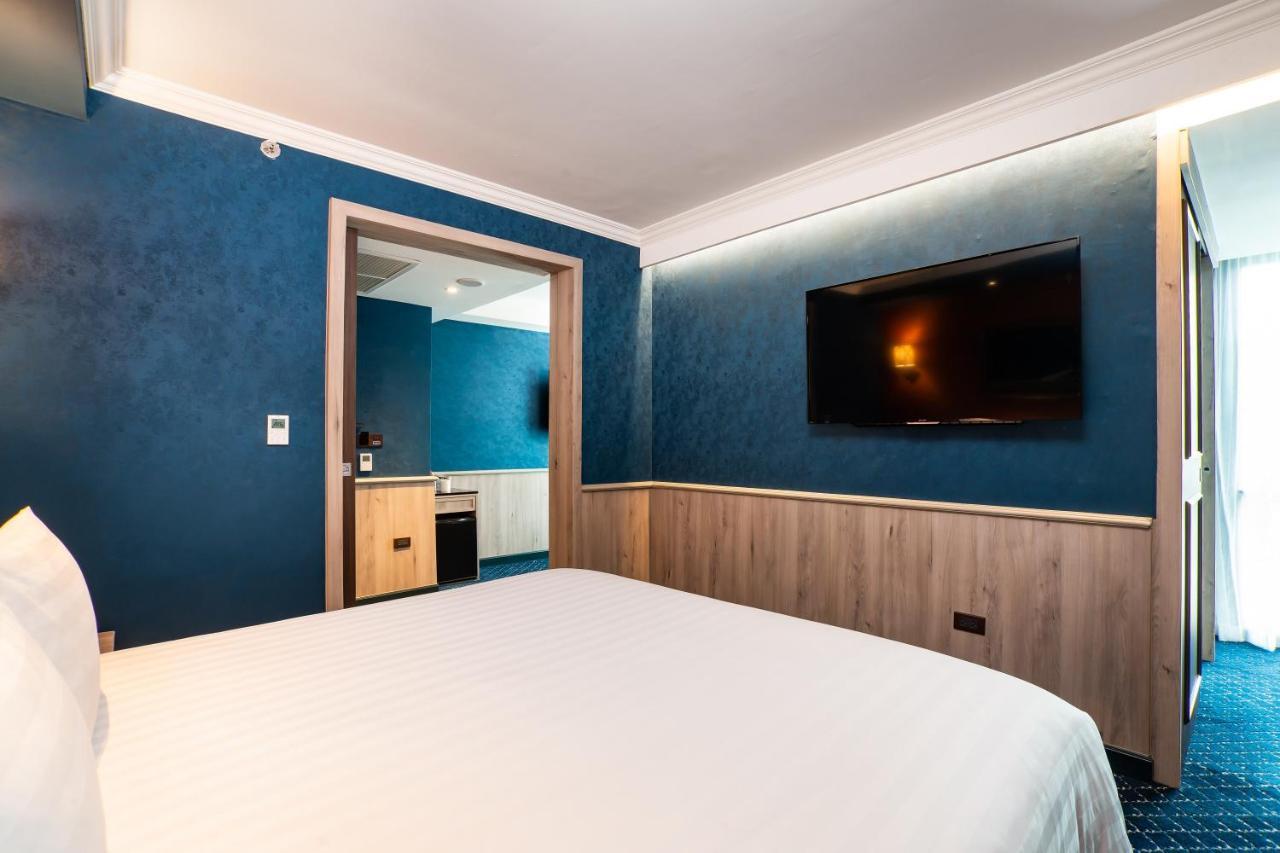 The Coach Hotel Sukhumvit - Asok Bts Bangkok Exterior photo