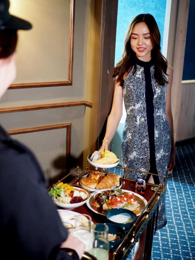 The Coach Hotel Sukhumvit - Asok Bts Bangkok Exterior photo